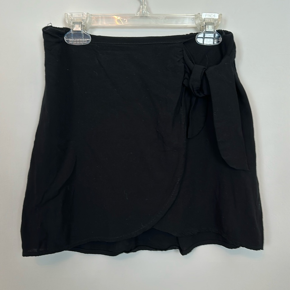 Wild Fable wrap skirt in black size Small